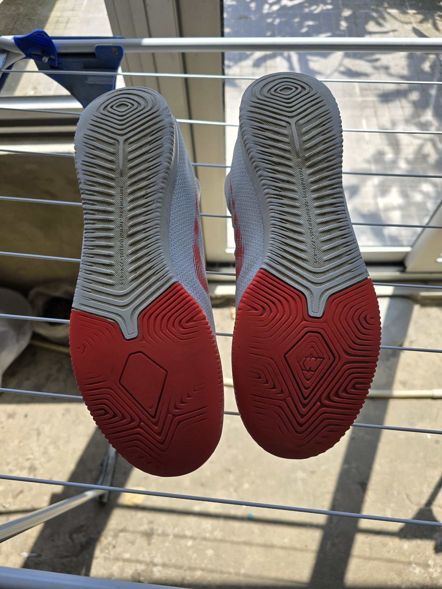Sapatilhas tenis Futsal nike mercurial tamanho 44