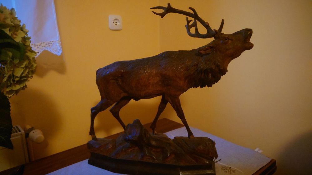 Drewniane figurki jeleń .dzik antyk