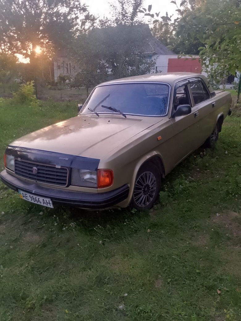 Машина Волга 31029