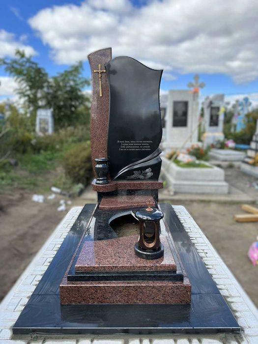 Пам'ятники з граніту