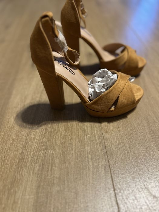 Cudne buciki dla Kopciuszka