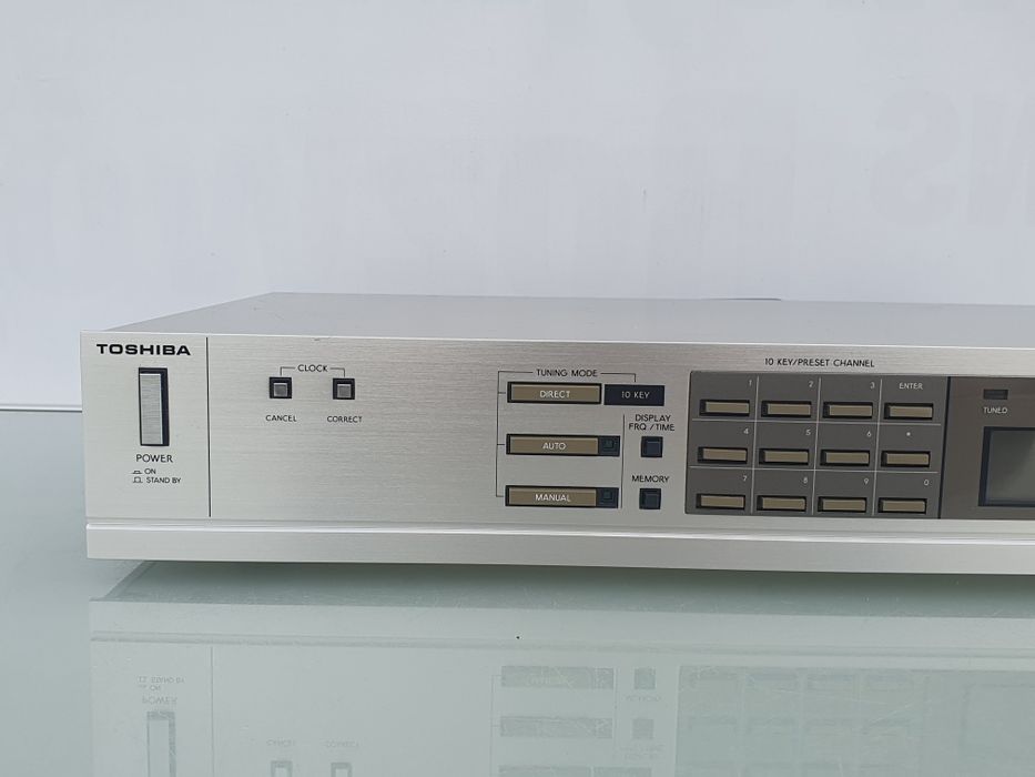 Tuner radiowy Toshiba ST-S30 Vintage