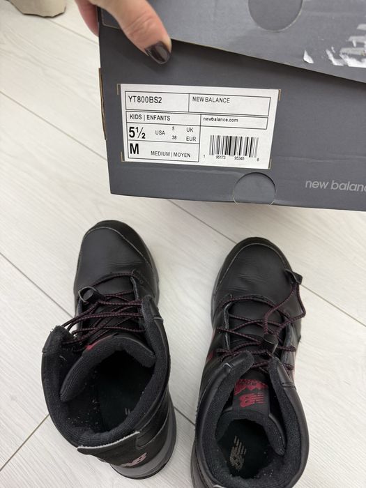 Ботінки кросівки осінь зима весна new balance 38 23.5