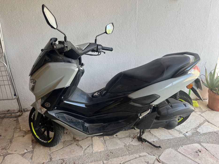 Yamaha Nmax 125 pronto a andar
