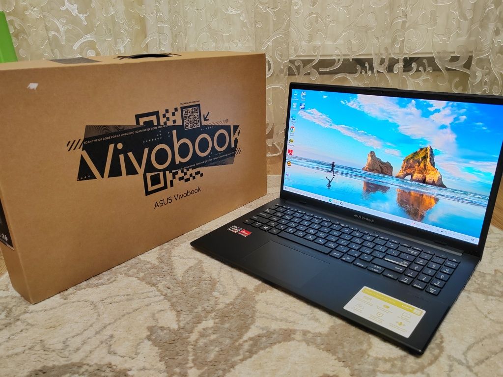 Asus Vivobook E1504F, Ryzen 5 - 7520u, Ram 16gb, SSD 512 Gb