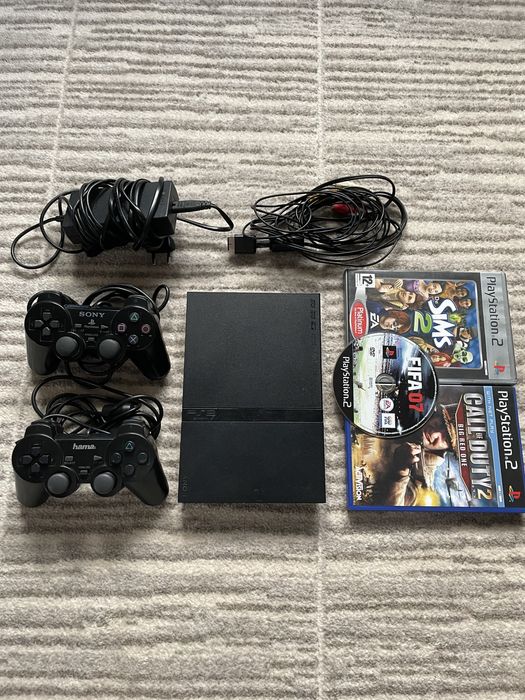PS2 Playstation 2 slimline + 2 pady + kable + gry