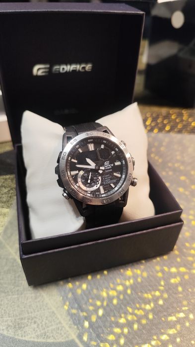 Zegarek Casio Edifice ECB 40 P