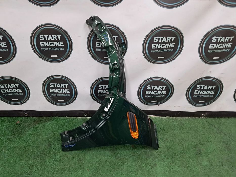 Guarda Lamas esquerdo Mini Cooper F55 F56 F57