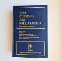 Um Curso em Milagres - Capa Dura (novo)