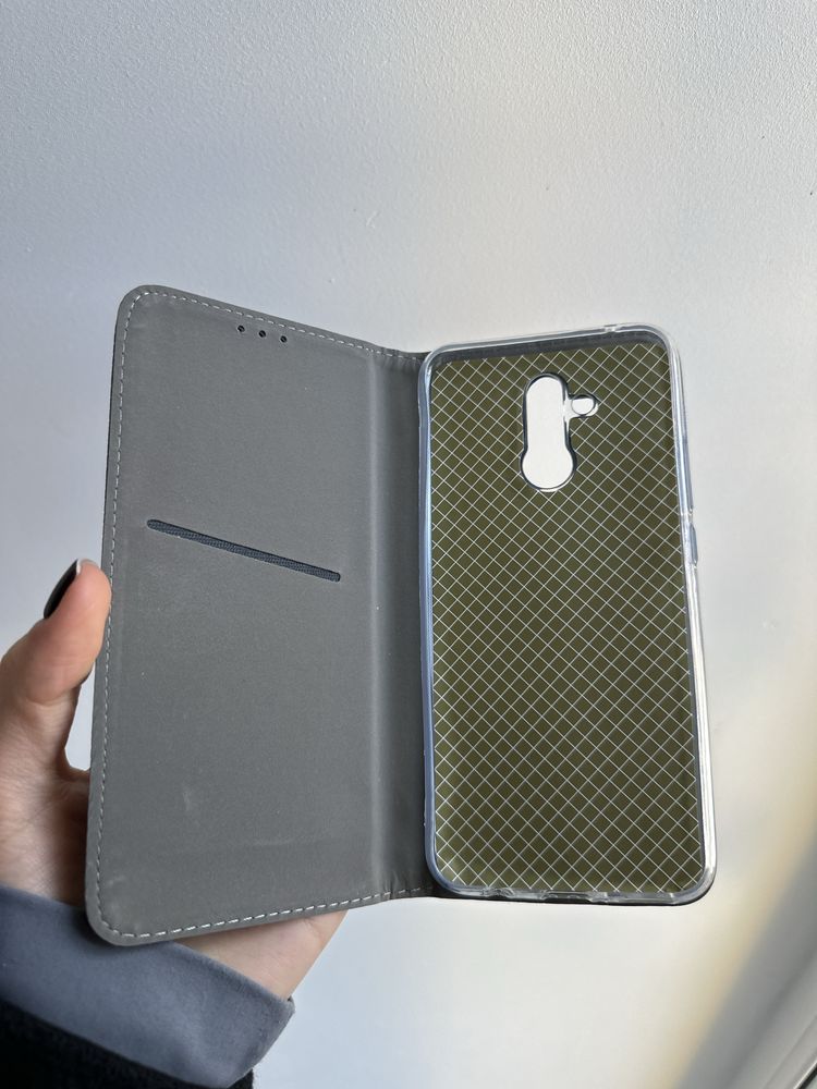 Szkło hartowane i etui zamykane granatowe do HUAWEI MATE 20 LITE