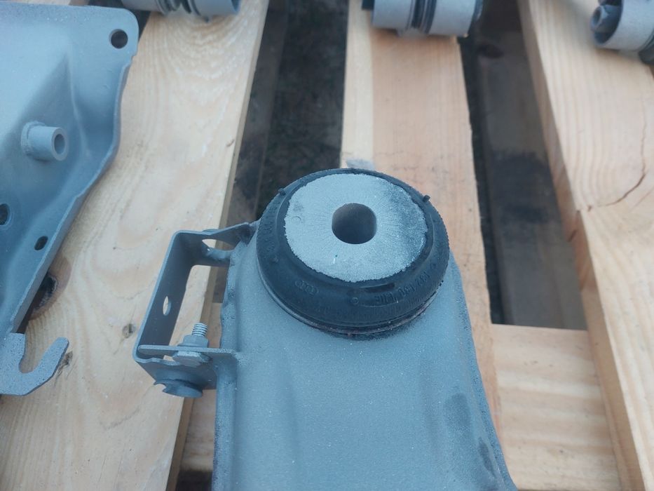 Sanki Kołyska Trawers Belka Wózek Audi a4 s4 b5 Wahacze Zawieszenie