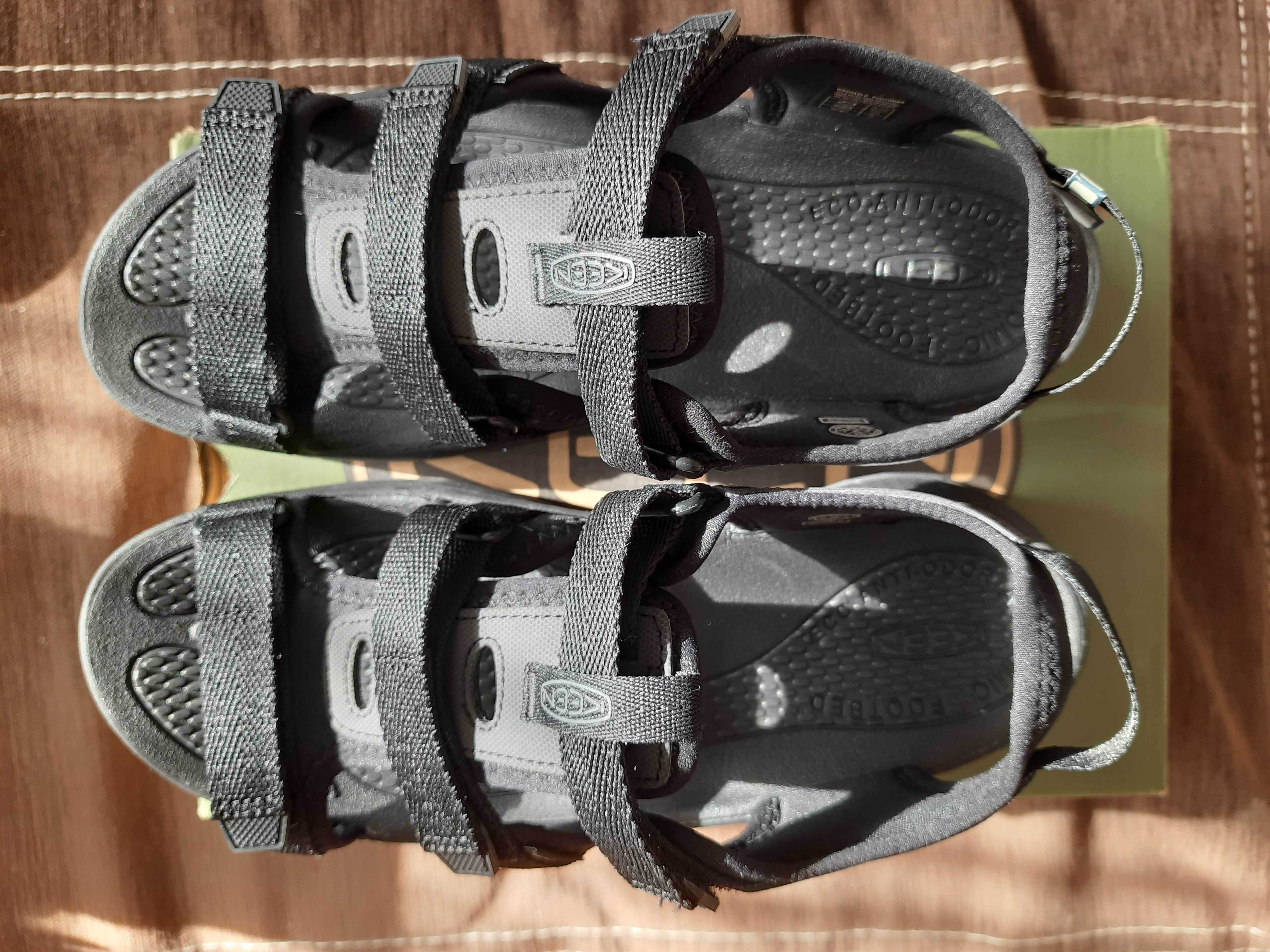 Sandały damskie KEEN Astoria West Open Toe Black/Black 41 nowe
