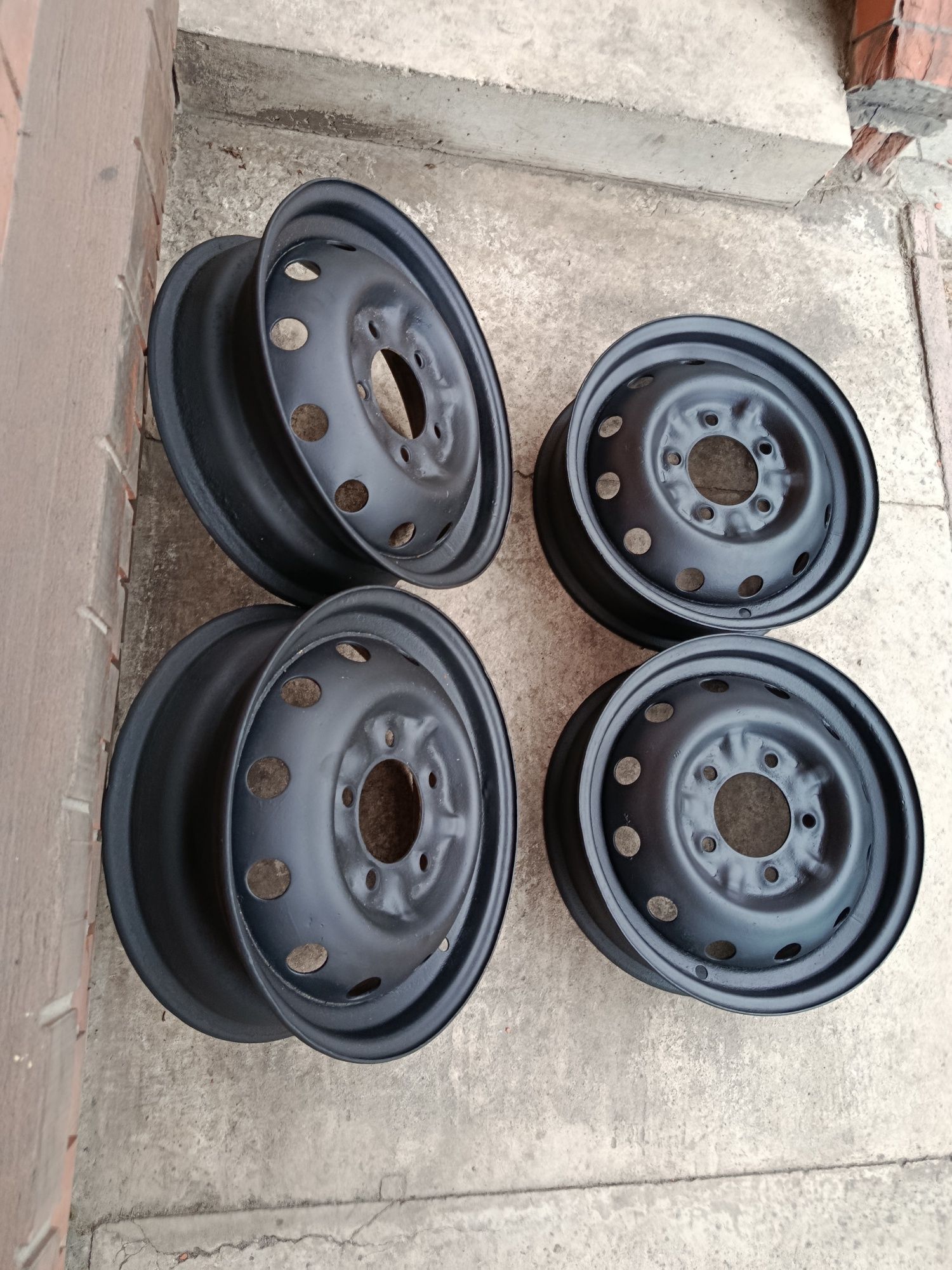 Диски R16 5*139.7 Нива заводские состояние хорошее
