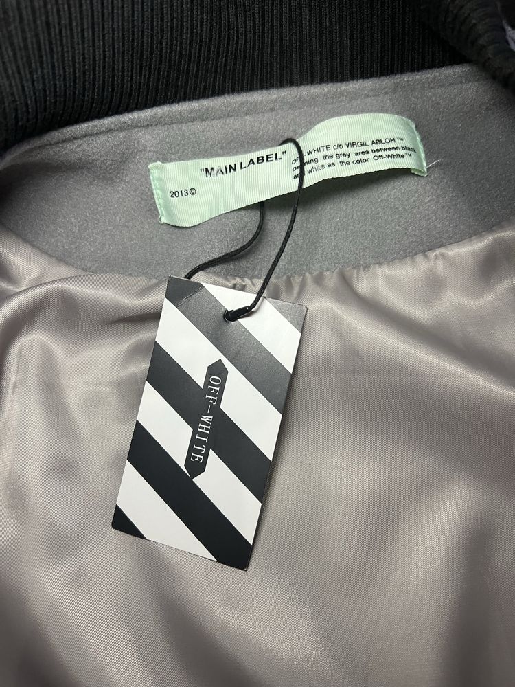 Casaco Off-White x AC Milan