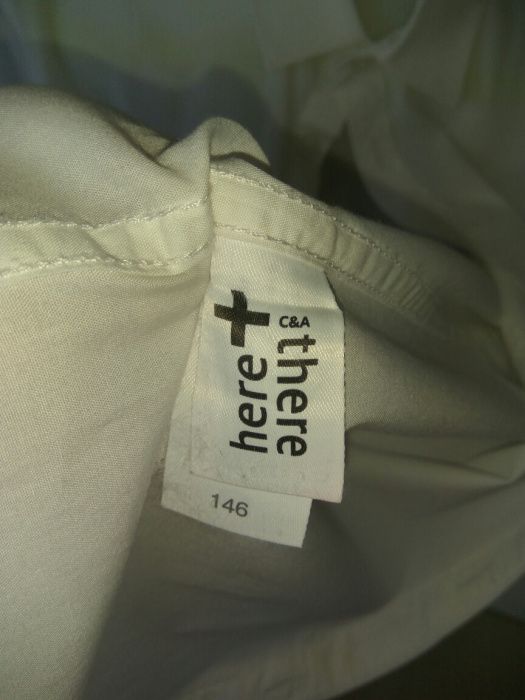 AGORA €5 -Camisa branca 8 anos C&A-COMUNHÃO-CASAMENTO