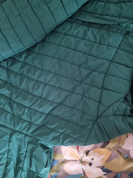 Plaszcz damski zielony pikowany L