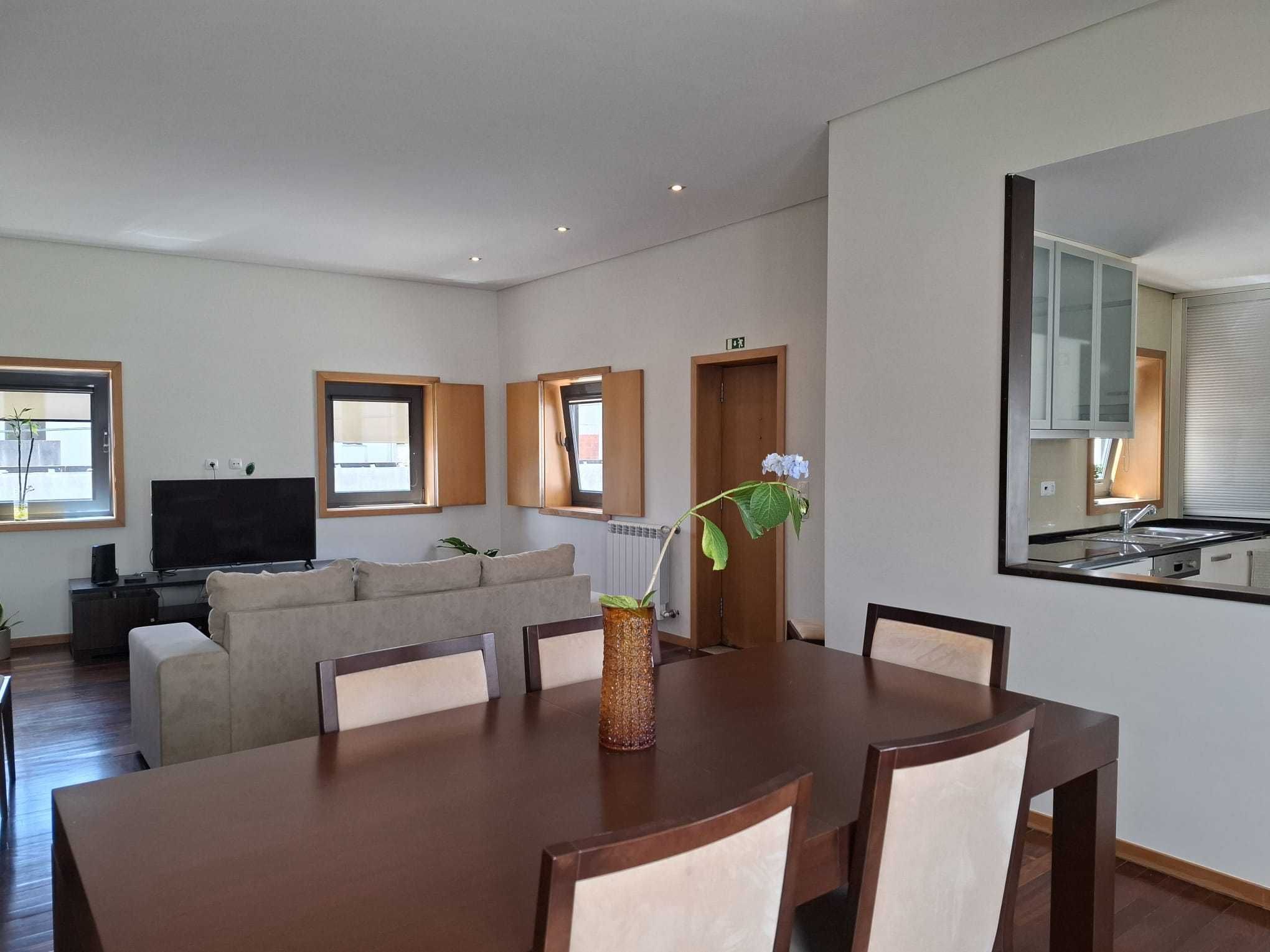 Arrendo cama em Quarto partilhado com 2 camas terraço a 8 mi NorteShop