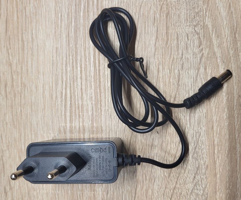 Блок питания 24V 0.25A (6W) — адаптер для LED, роутеров, камер