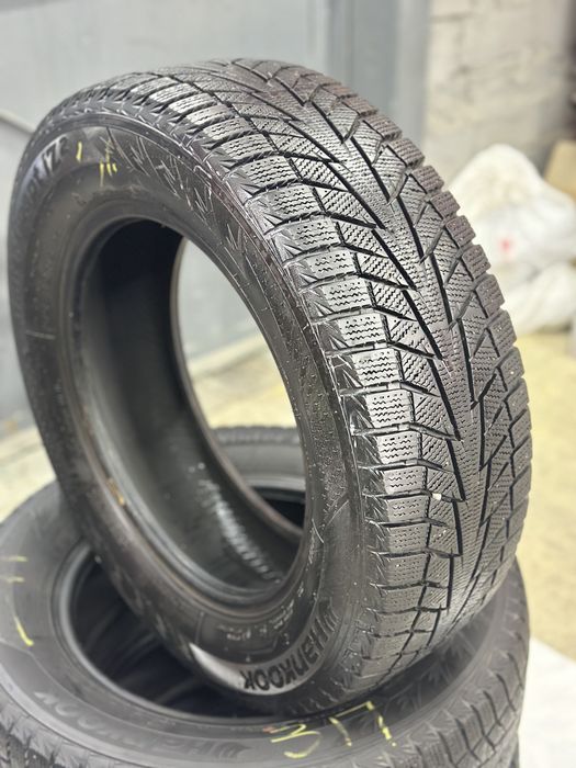Комплект зимней резины Hankook 195/65  R15