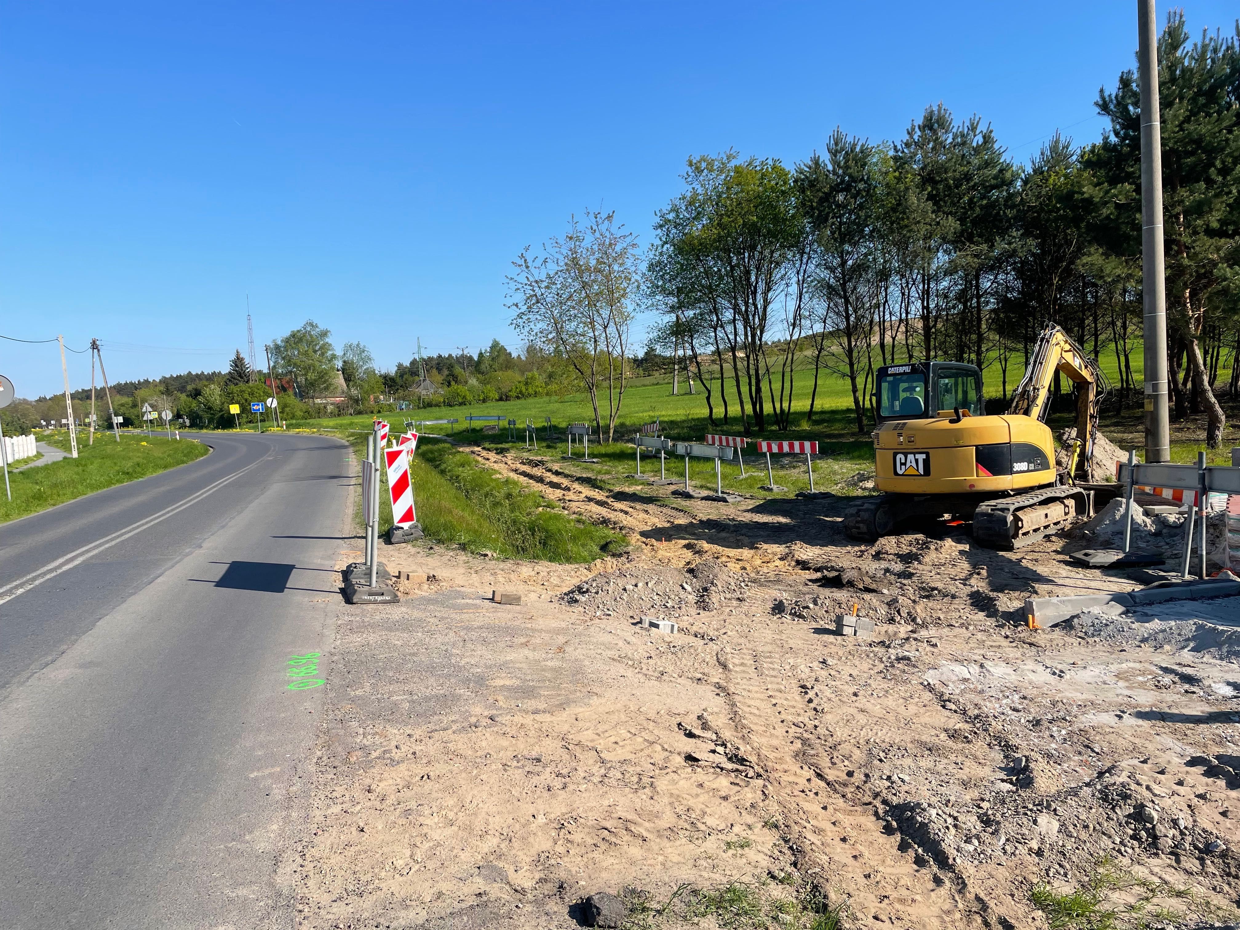 Roboty ziemne, usługi koparką, usługi transportowe, karczowanie