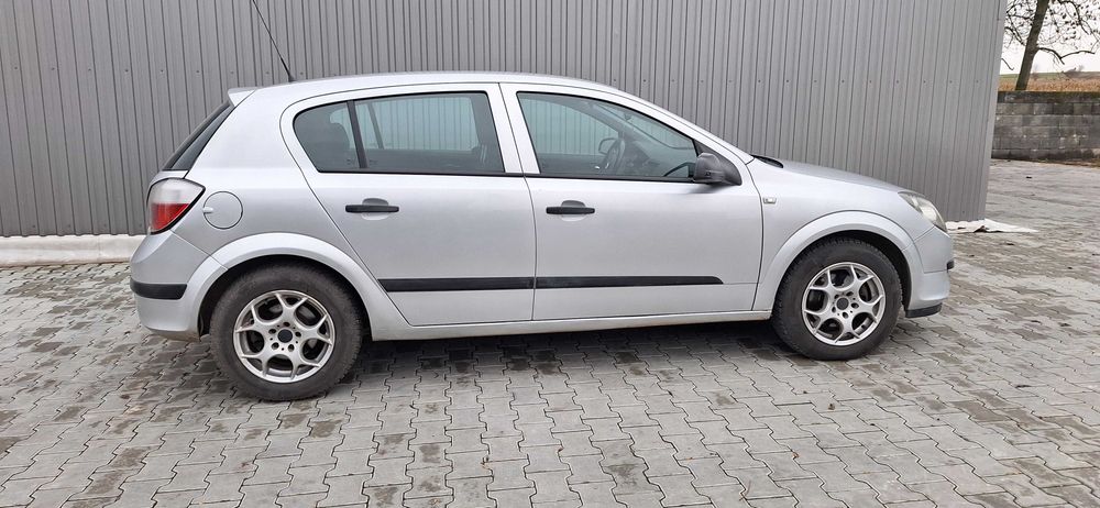 Opel Astra z oszczędnym silnikiem 1.7