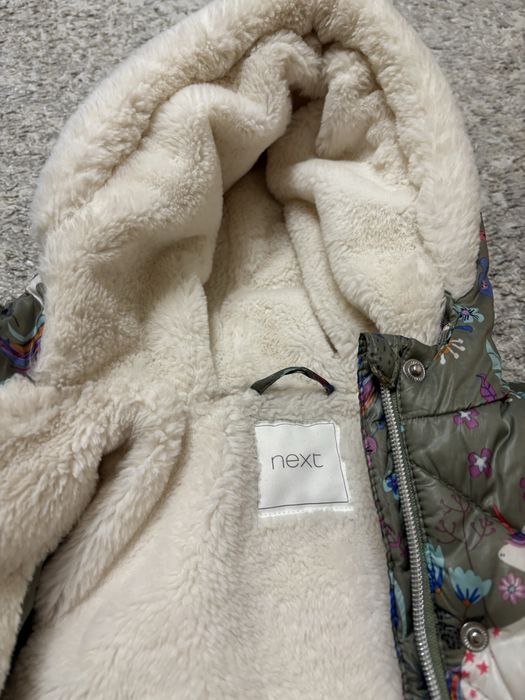 Куртка  next на дівчинку