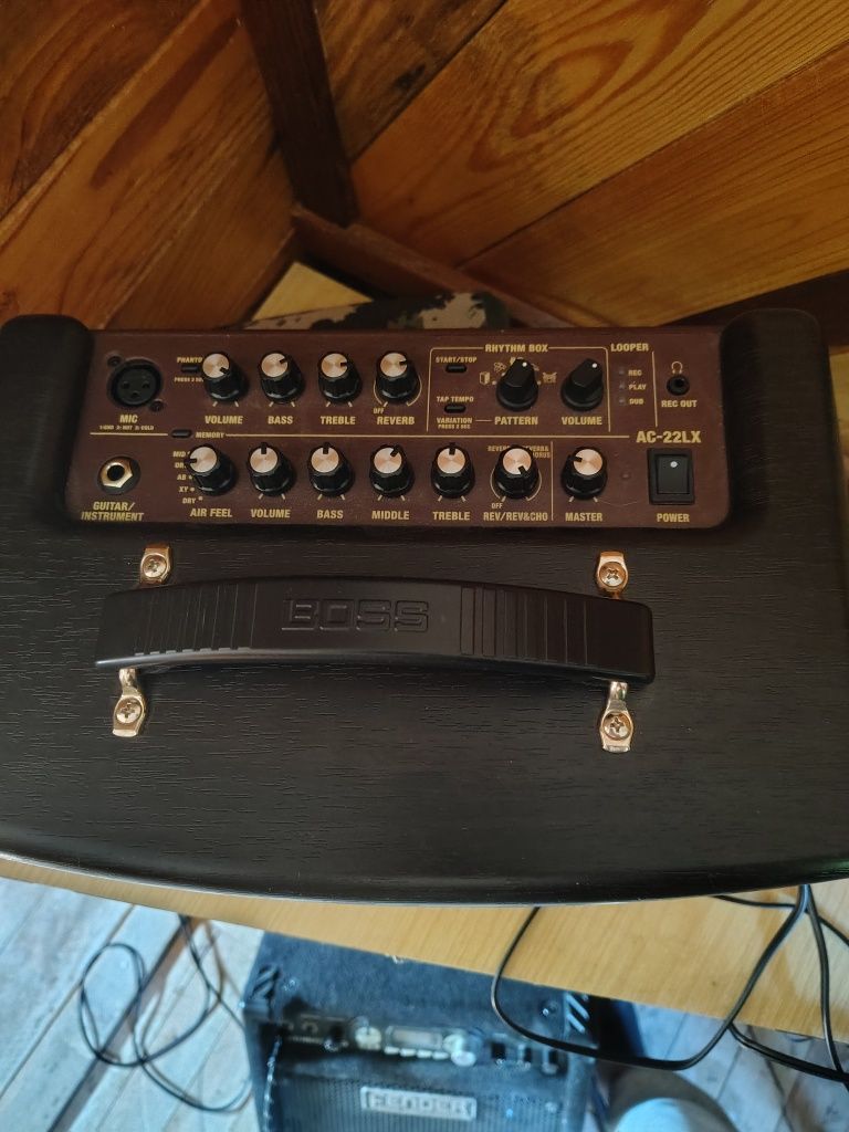 Boss AC 22LX wzmacniacz do akustyka