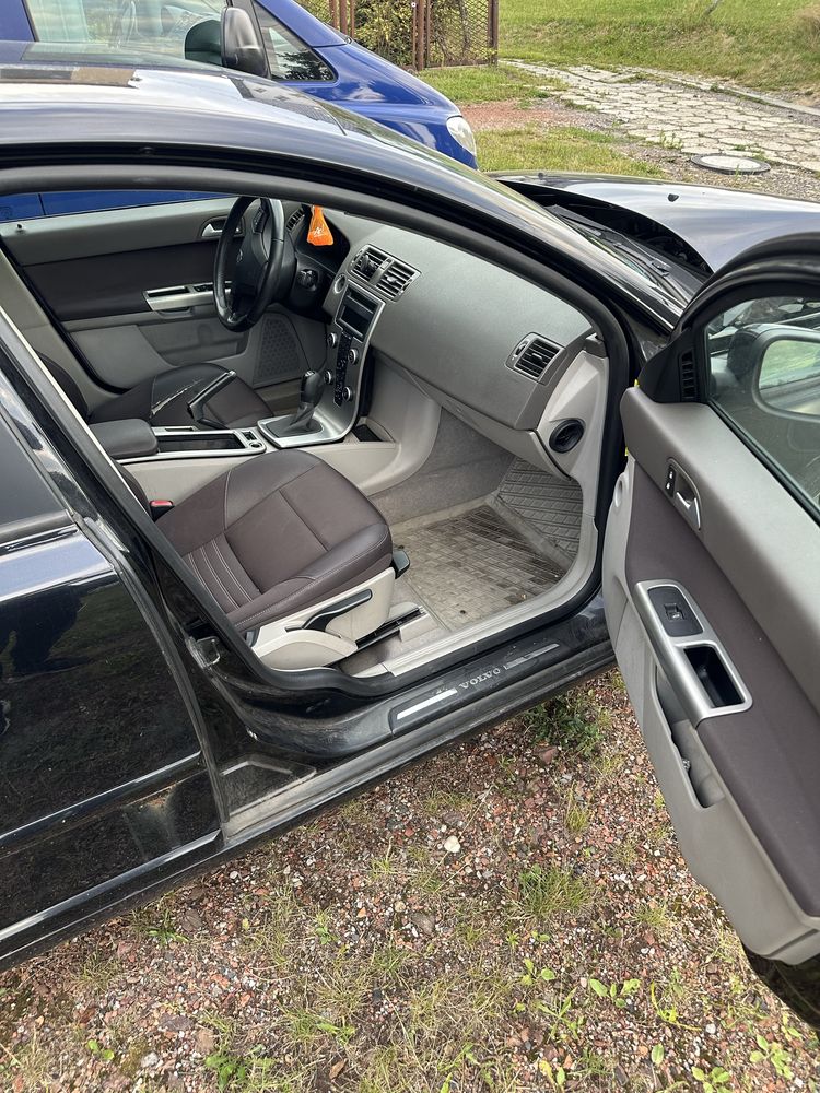 Volvo S40 2.0 Diesel 136KM 2007 • Uszkodzony przód • Na części