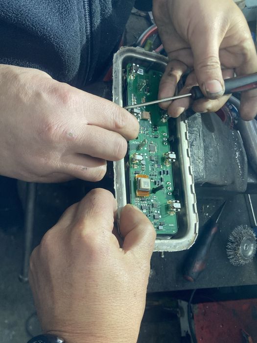 Reparação de viaturas hibridas/plug-in e electricas,gasoleo e gasolina