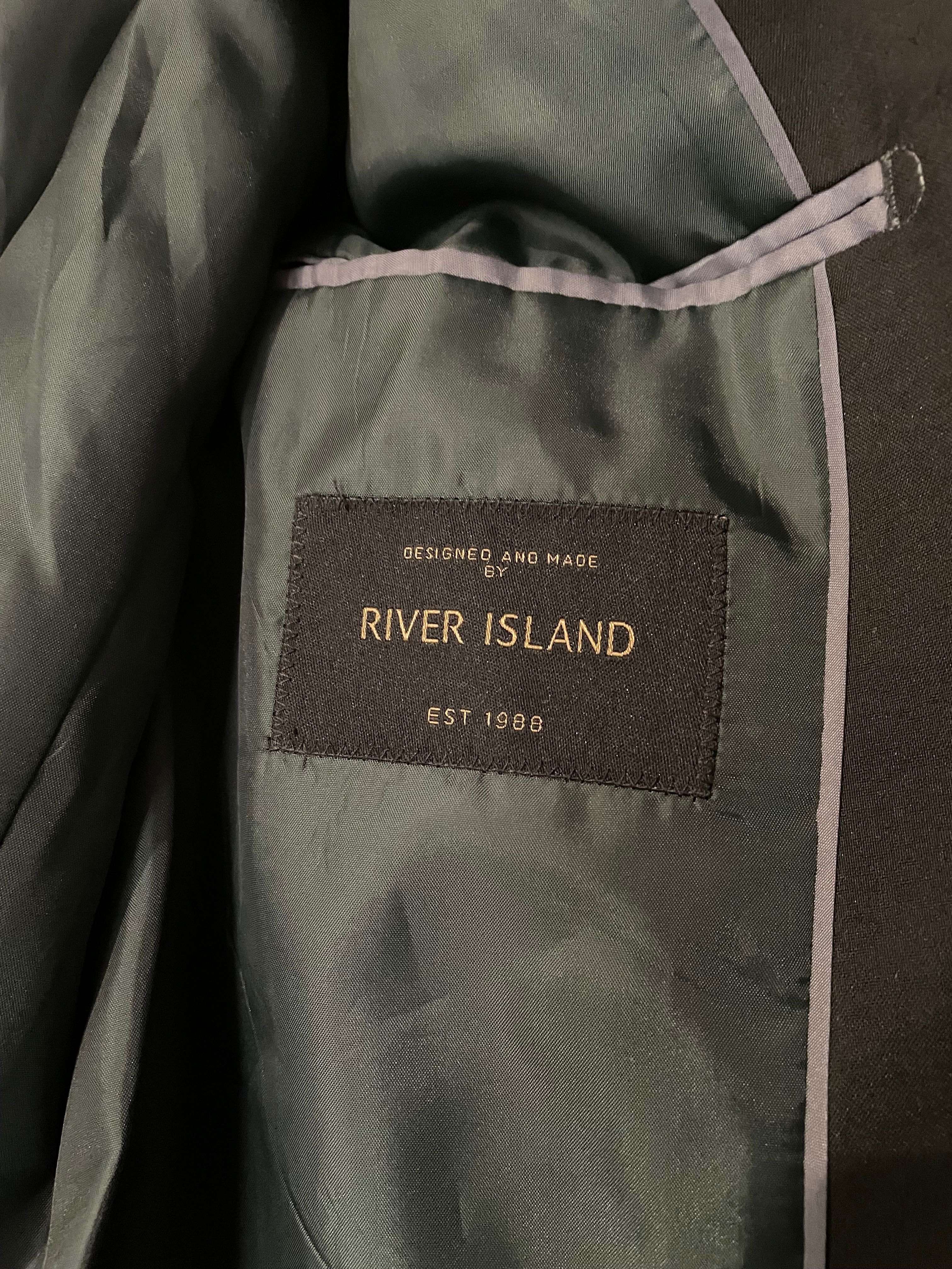 Модний піджак від бренду River Island