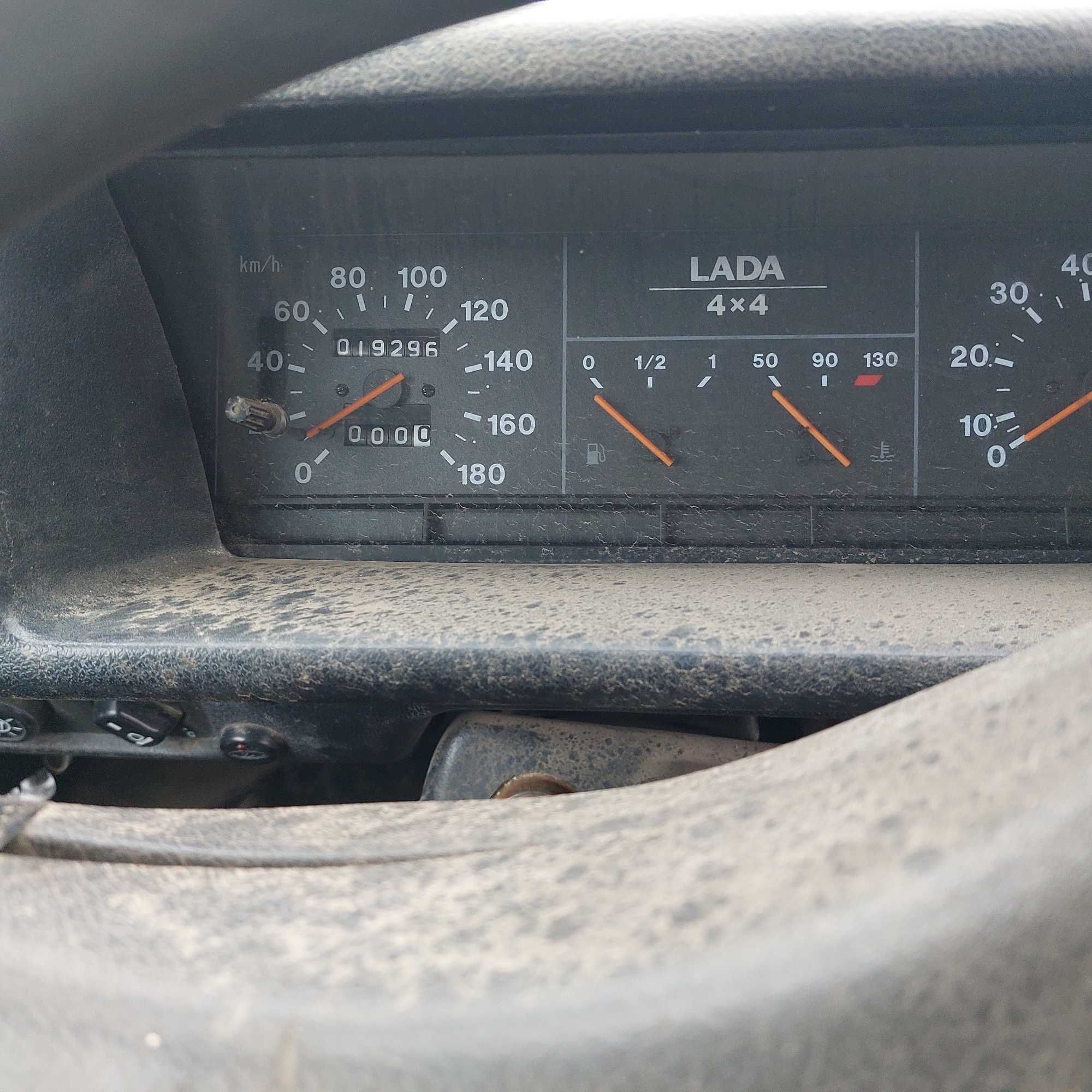 Автомобіль  ВАЗ 21214 НИВА