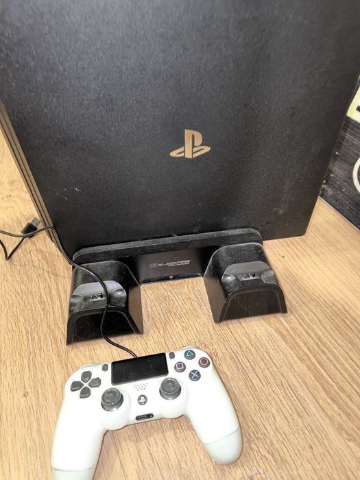 Play station 4 usada