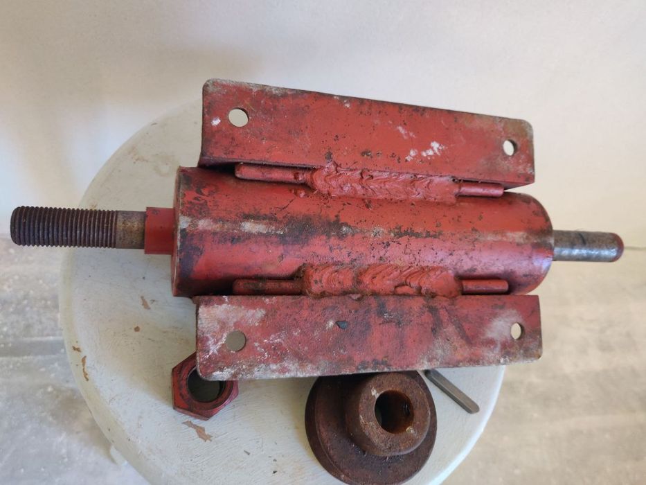 Wałek w rurze grubościennej do piły krajzegi itp