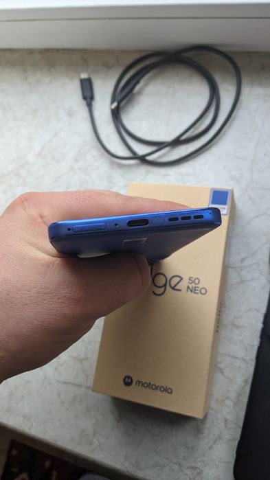Motorola Edge 50 Neo 8/256 Gb на гарантії