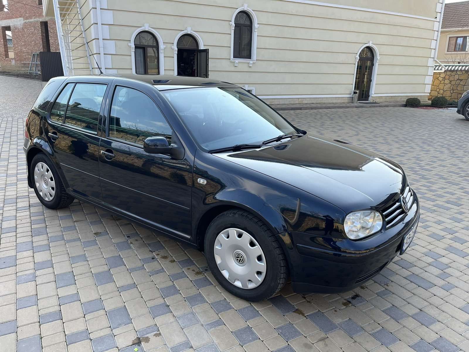 Volkswagen Golf 4  2001  1.6