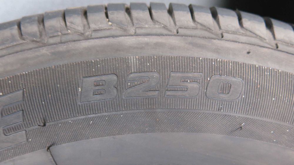 Felgi z Oponami Skoda VW Seat 14' 5x100 Letnie Bridgestone