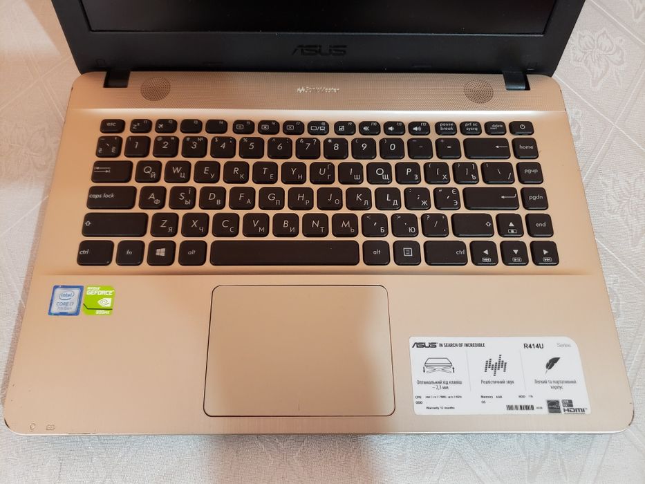 ASUS R414U під ремонт або запчастини