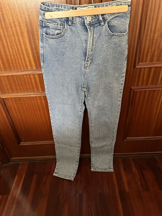Calças Mom Jeans