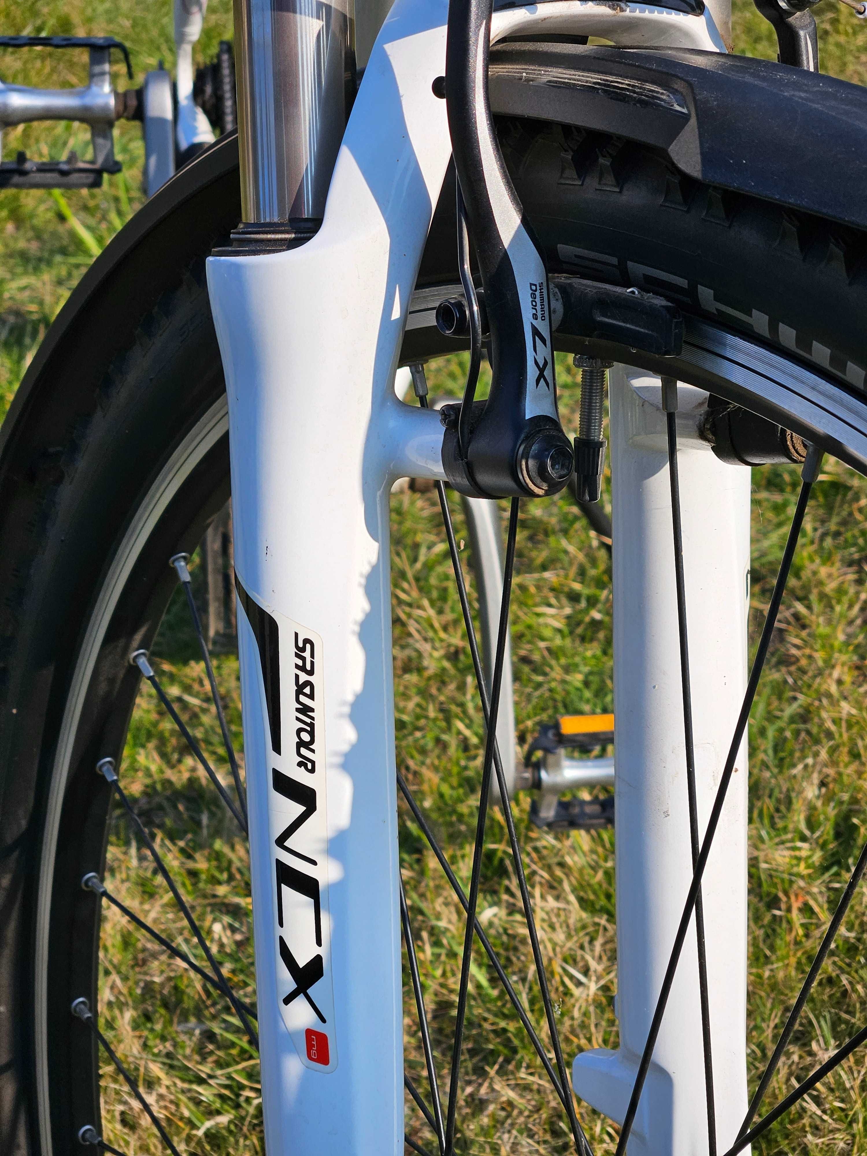 Rower Accent Mitori 19" Deore LX