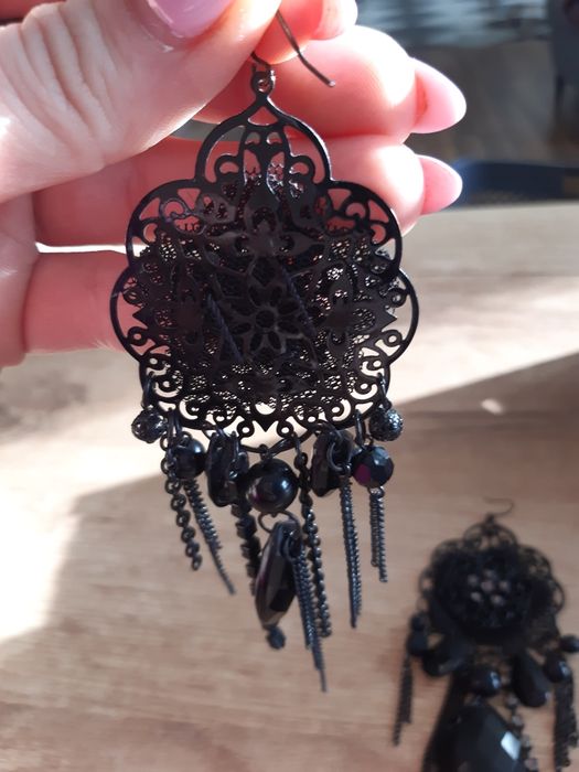 Kolczyki czarne eleganckie długie wieczorowe