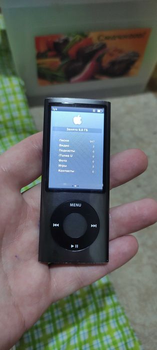 IPod A1320 16gb с миниколонкой и кабелем зарядки, отличный подарок