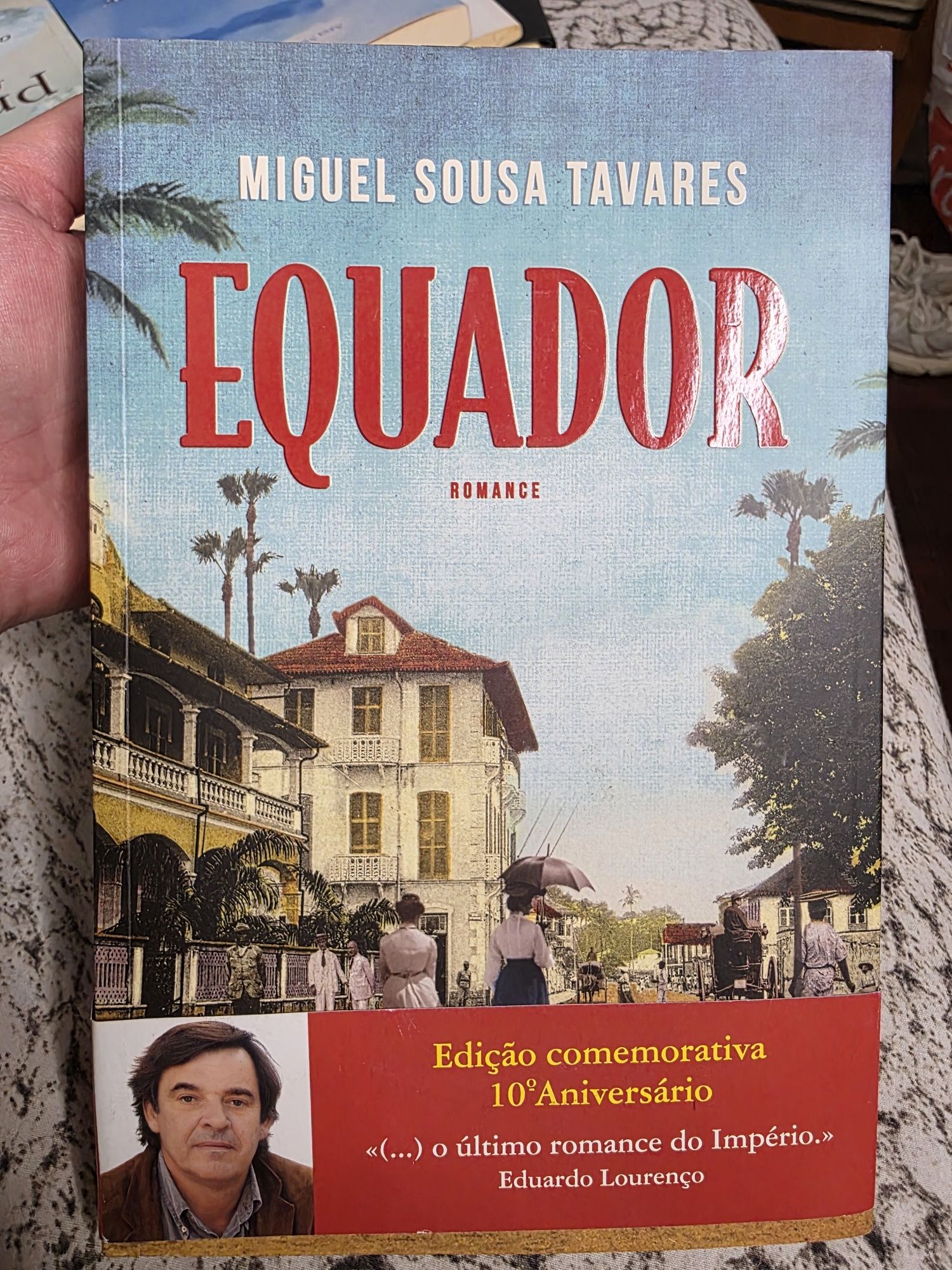 Livro Equador de Miguel Sousa Tavares