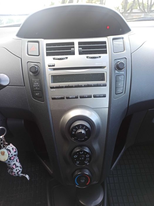 Toyota Yaris 1,3 benzyna 2009r.