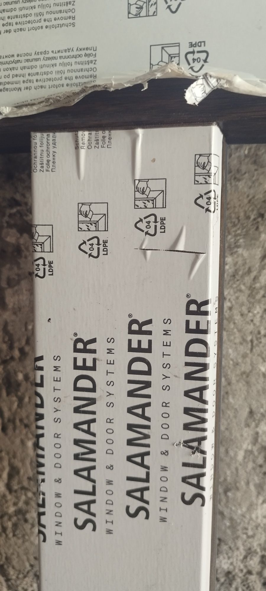Okno salamander 2500x800