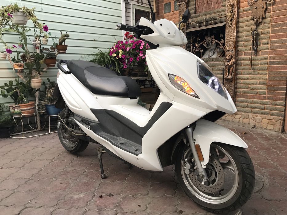 Електроскутер innoscooter EM6000 Maxi-Lithium