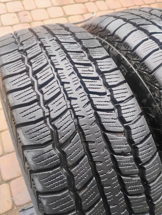 Opony zimowe bus 215 65 r16c 109/107T jak nowe 2022rok 2szt.