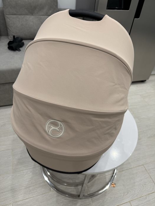 Люлька Cybex Priam lux 2025 року