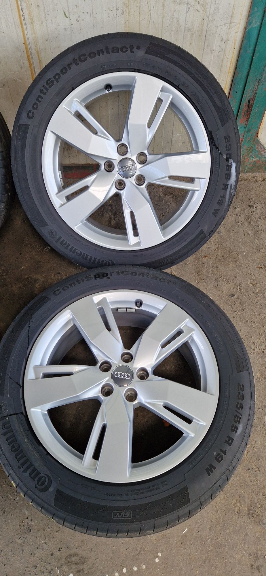 Kola felgi aluminiowe audi q5 8.0jx19h2 et39