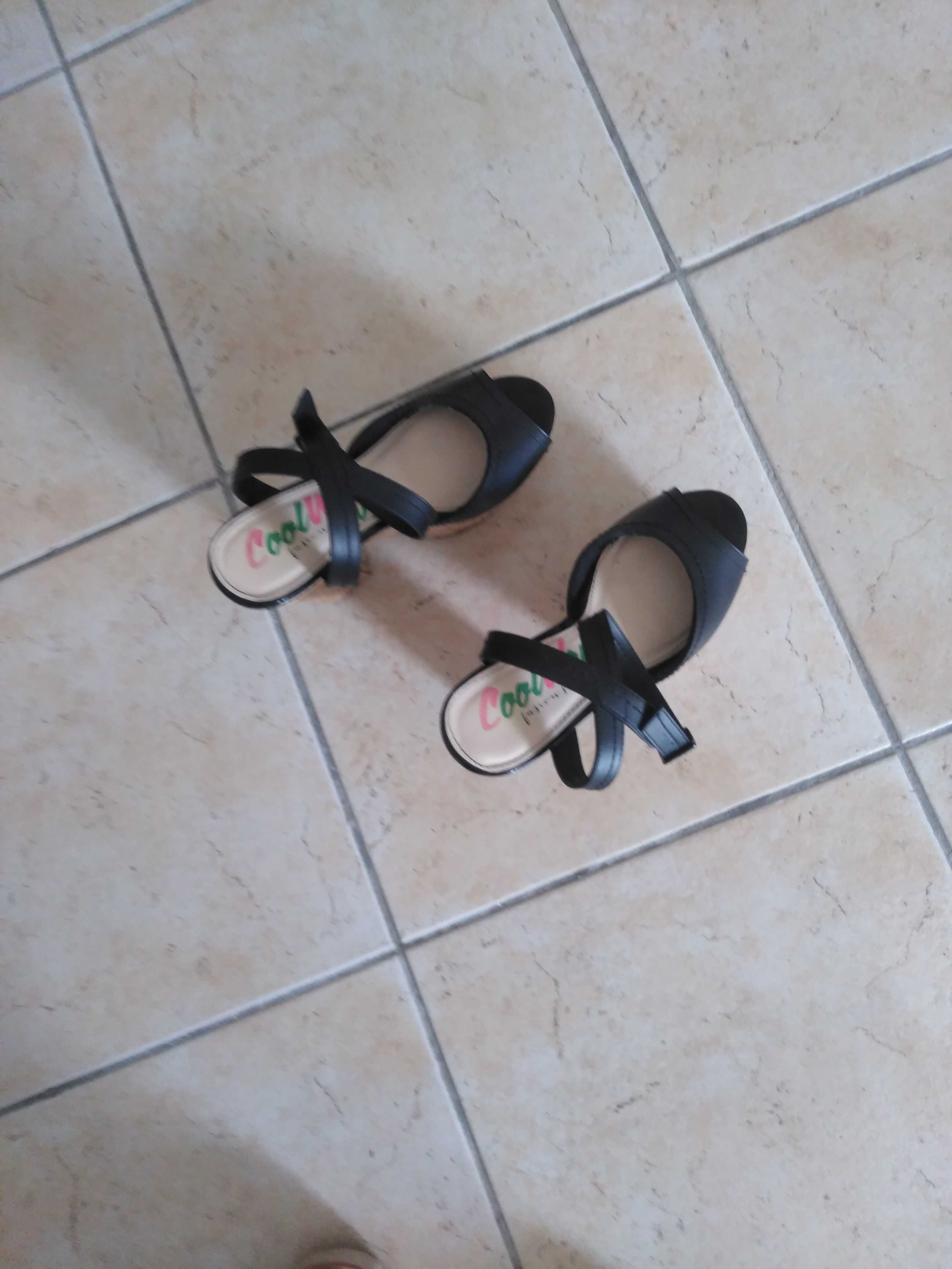 venda de sandálias de verão coolway como novas
