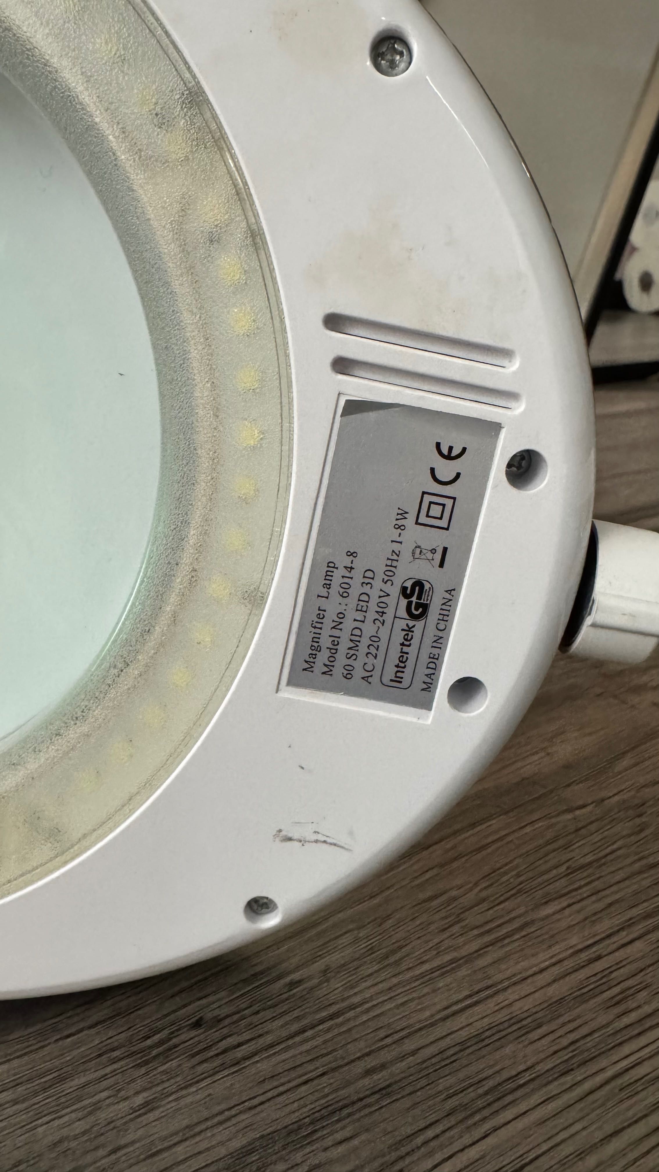Професійна лампа-лупа з підсвіткою LED 6014-8, на кріпленні